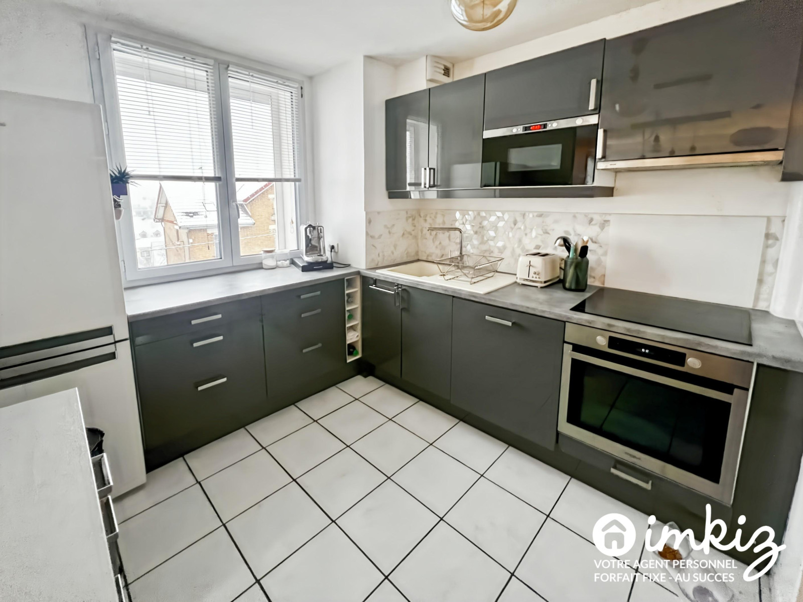 
                                                Vente
                                                 Appartement 3 pièces 66m2 - MONT VALERIEN