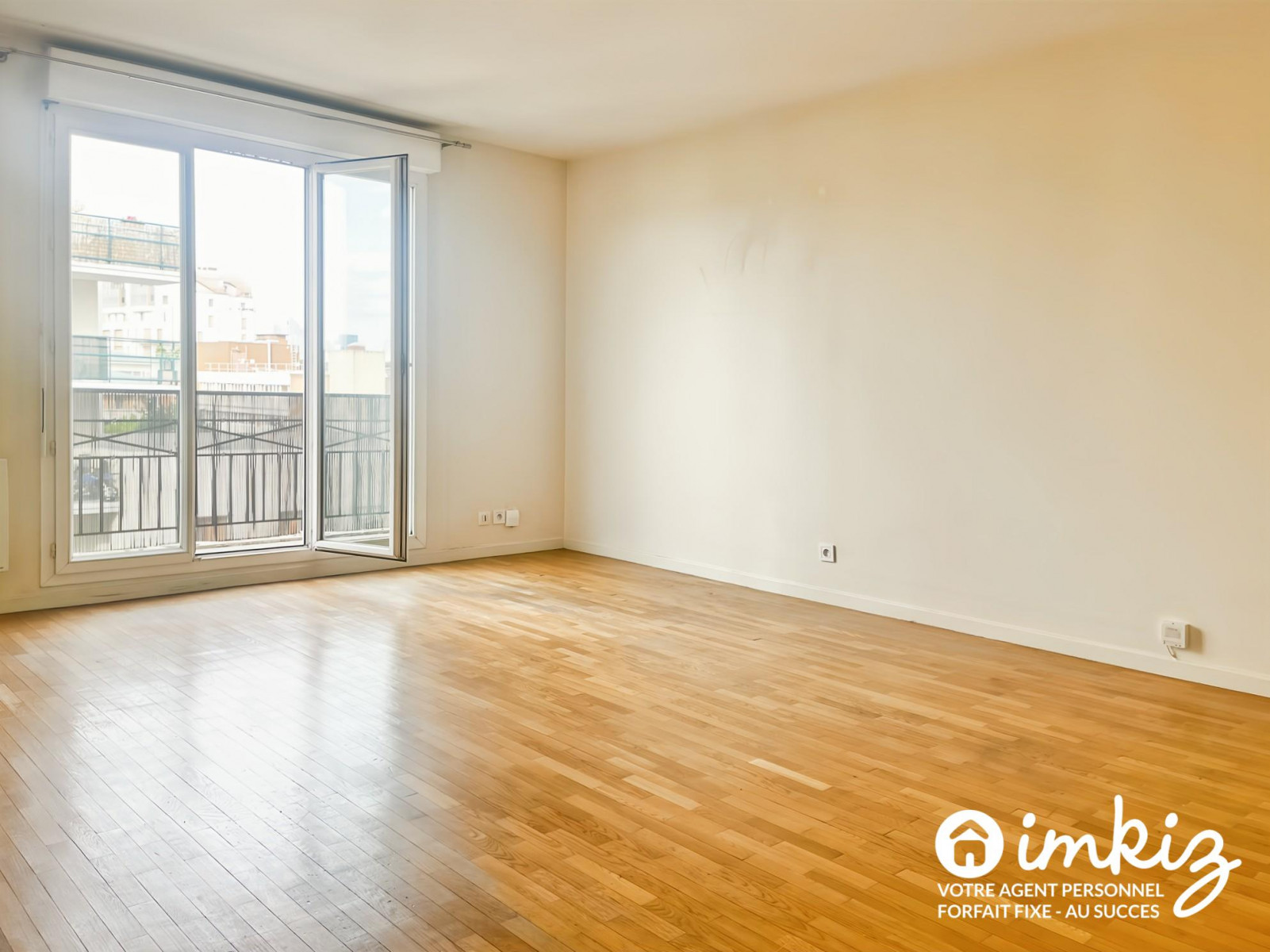 
                                                Vente
                                                 Appartement 3 pièces