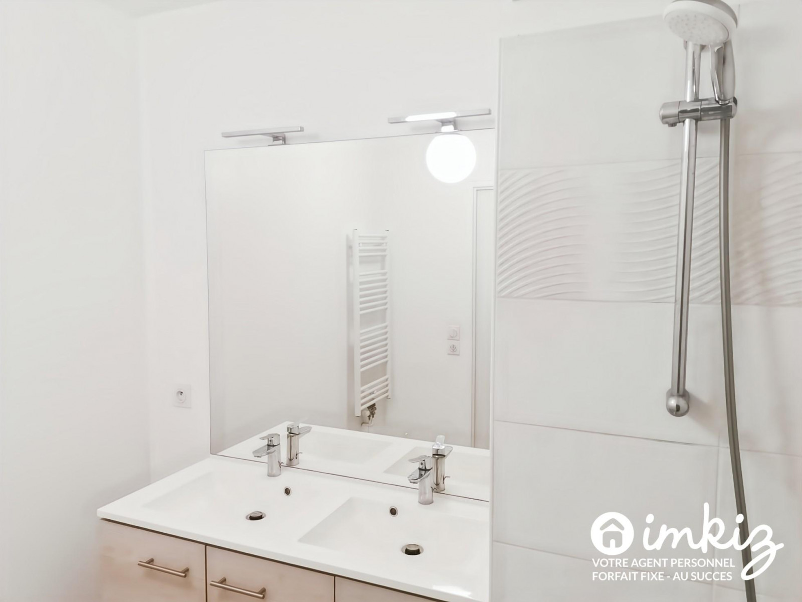 
                                                Vente
                                                 Appartement 3 pièces