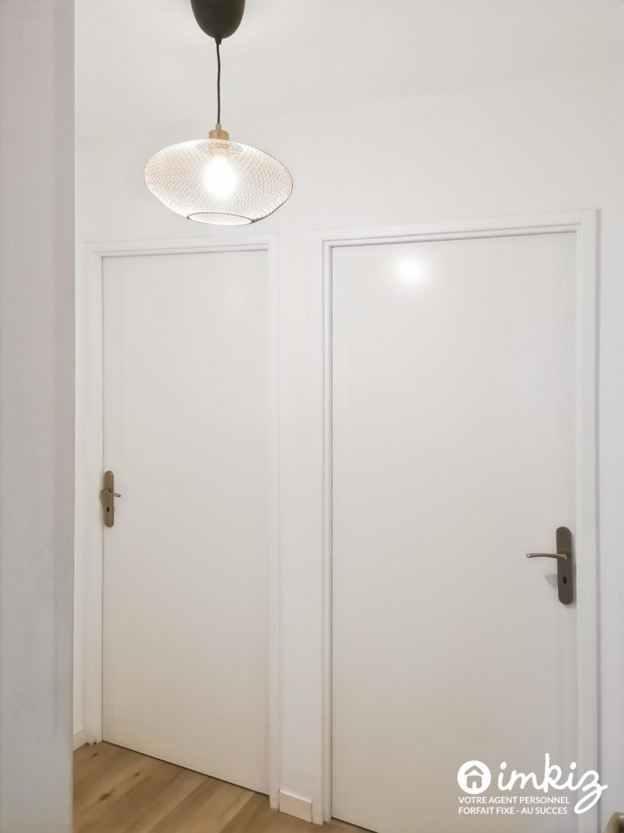 
                                                Vente
                                                 Appartement 3 pièces