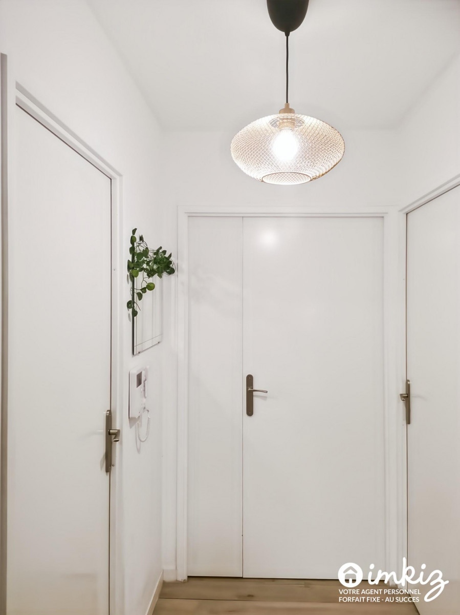 
                                                Vente
                                                 Appartement 3 pièces