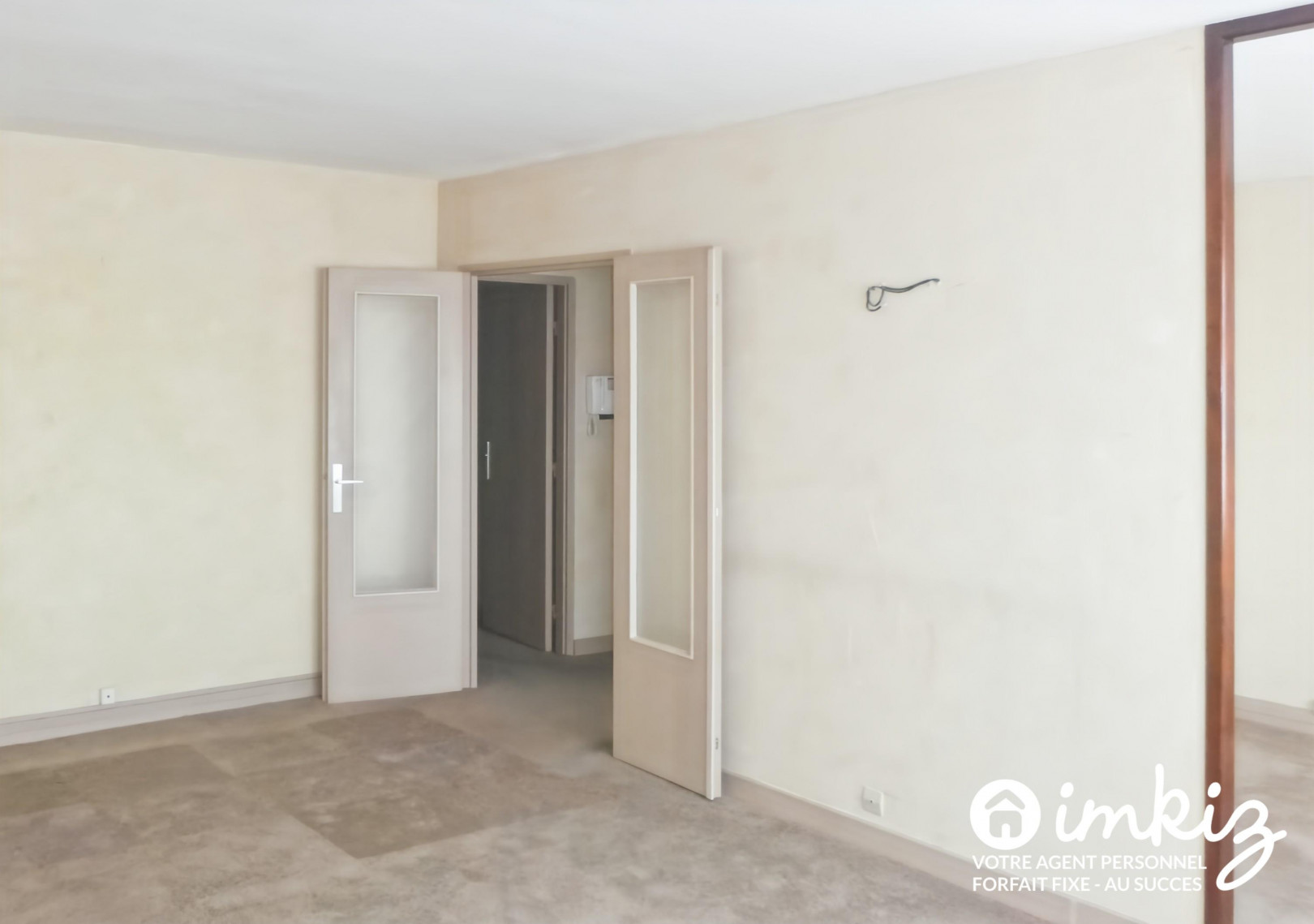 
                                                Vente
                                                 Appartement 3 pièces