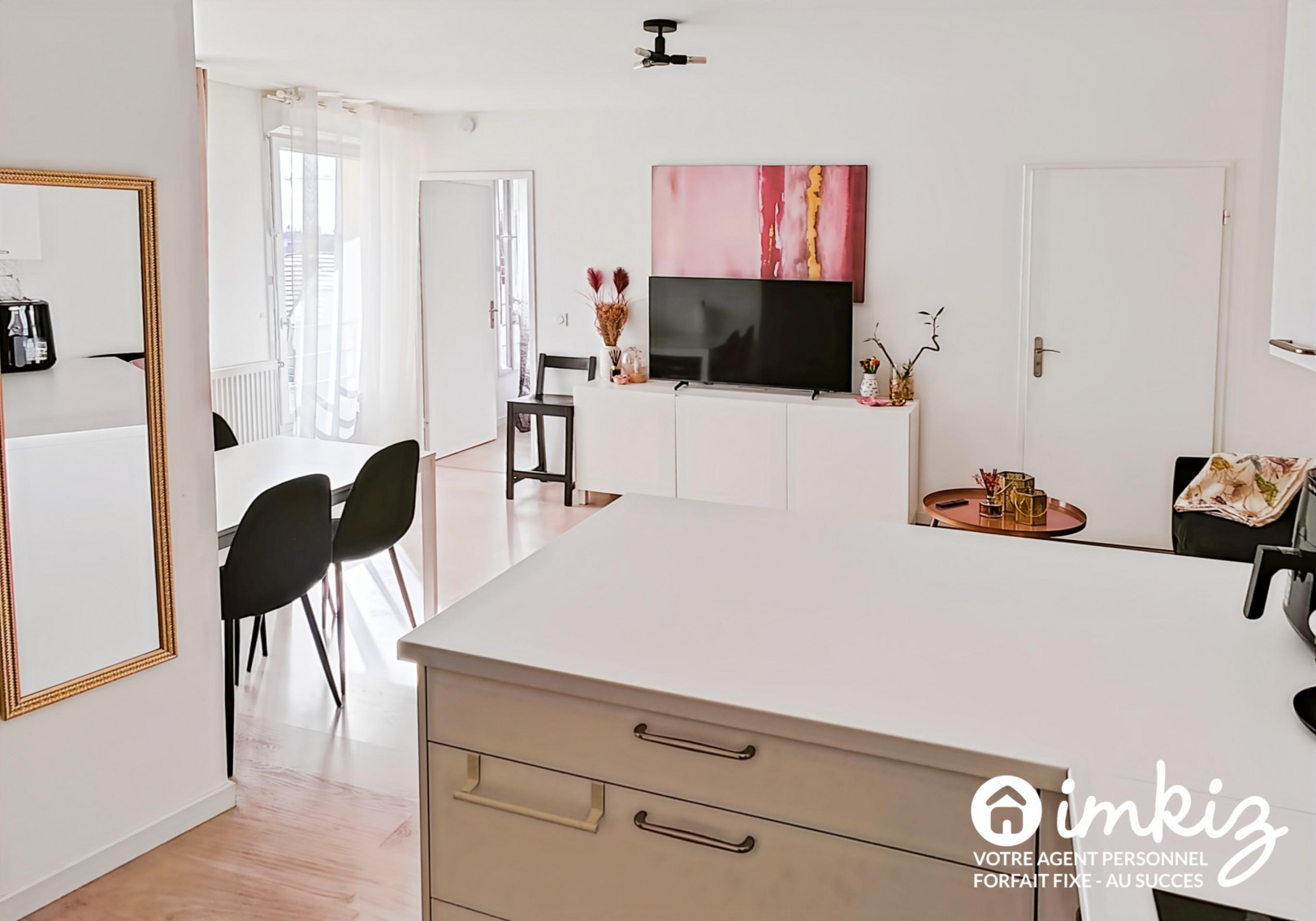 
                                                Vente
                                                 Appartement 3 pièces