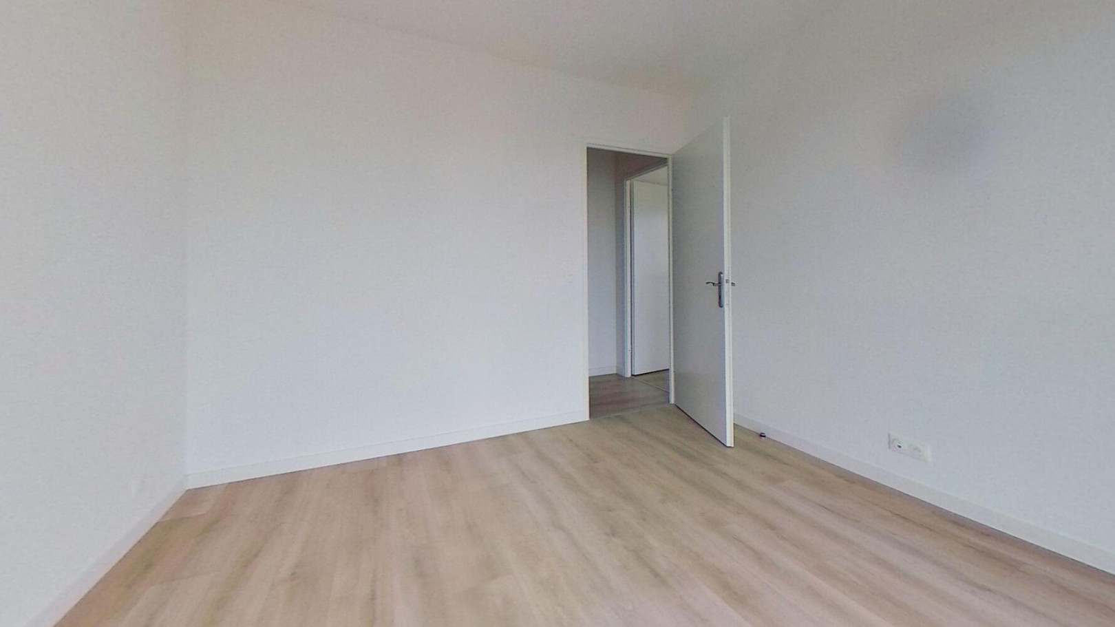 
                                                Location
                                                 Appartement 3 pièces