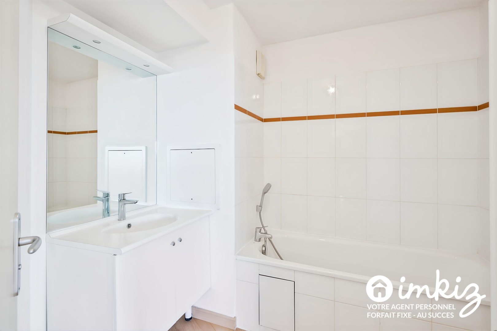 
                                                Vente
                                                 Appartement 3 pièces