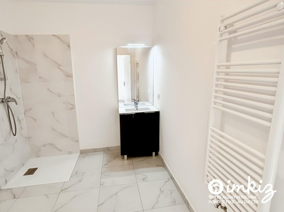 
                                                Vente
                                                 Appartement 3 pièces