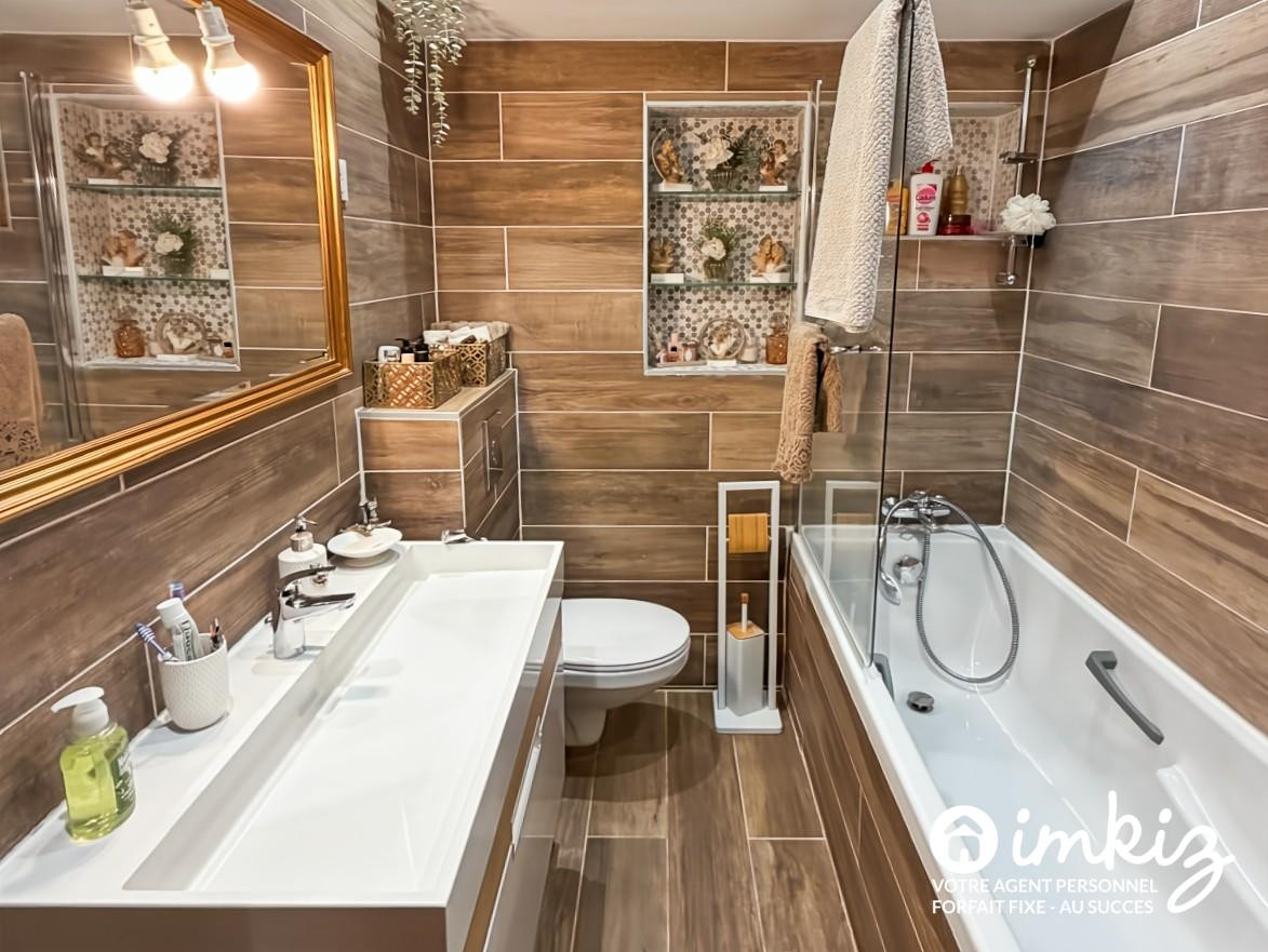 
                                                Vente
                                                 Appartement 3 pièces