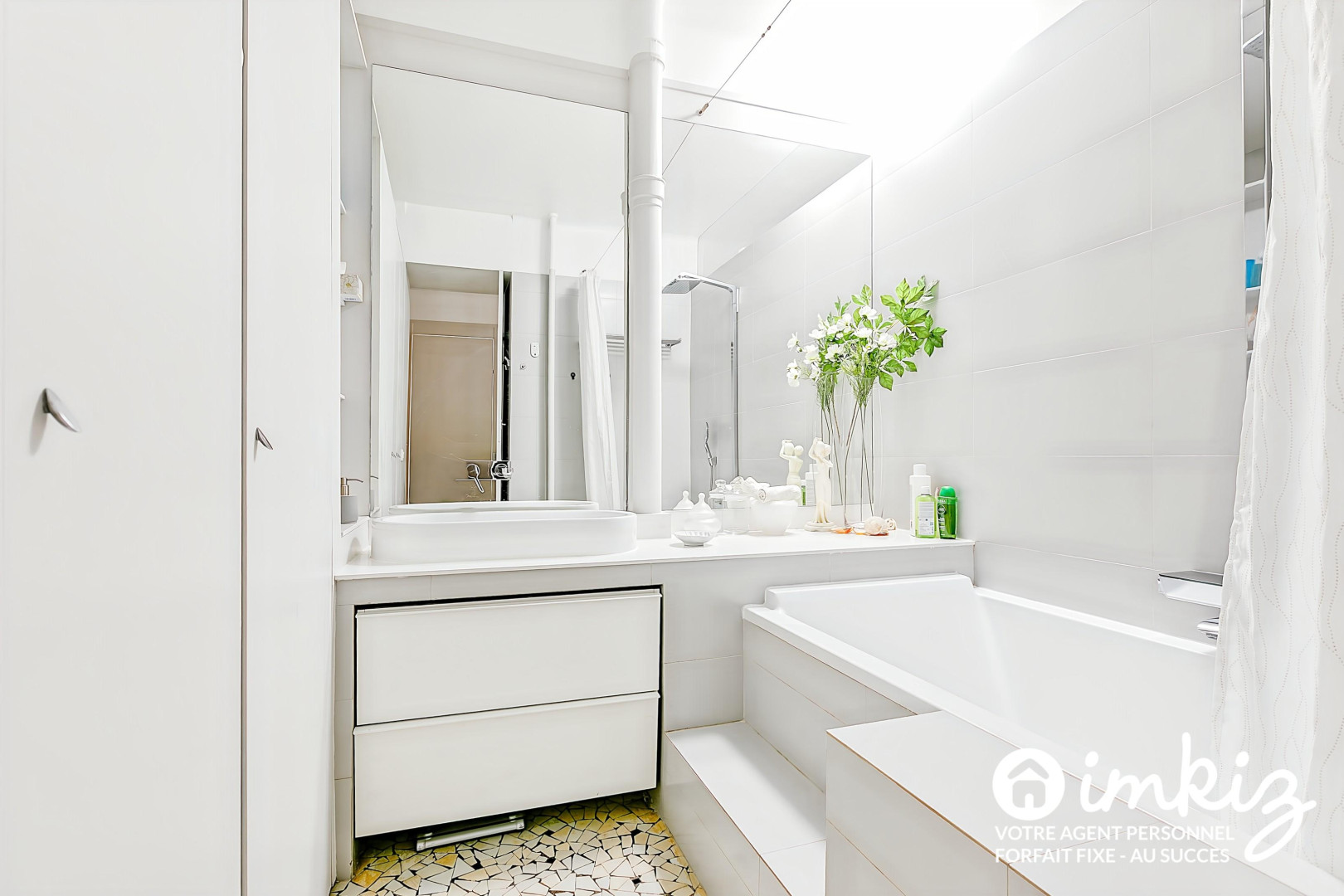 
                                                Vente
                                                 Appartement 3 pièces