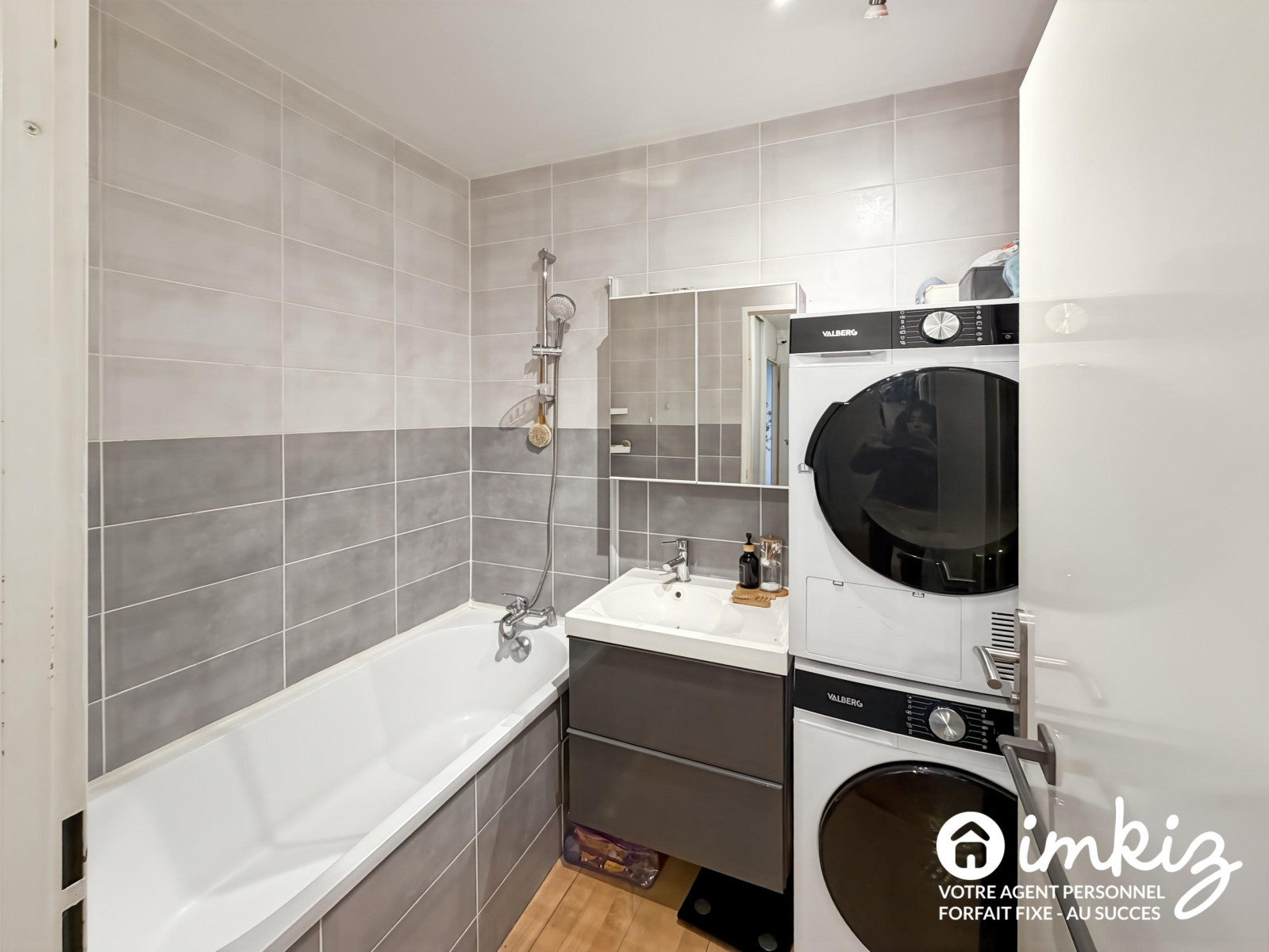 
                                                Vente
                                                 Appartement 3 pièces