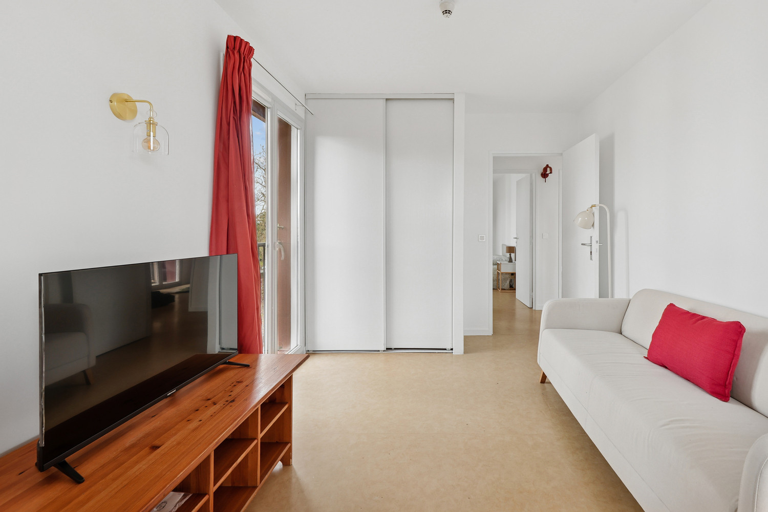 
                                                Location
                                                 Appartement 3 pièces