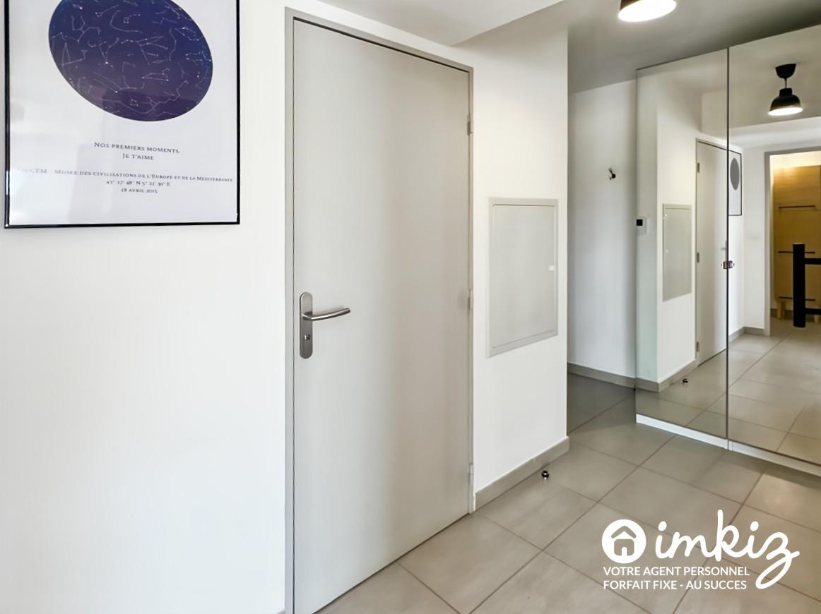 
                                                Vente
                                                 Appartement 3 pièces