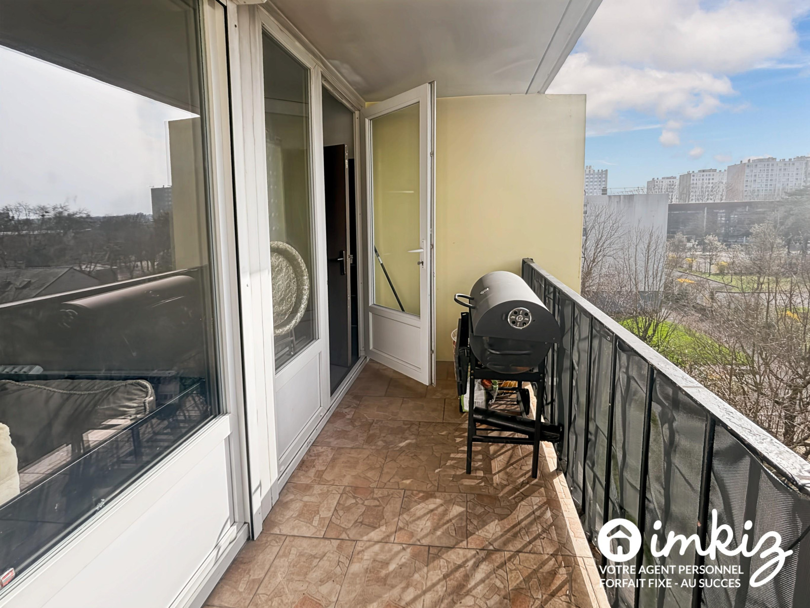 
                                                Vente
                                                 Appartement 3 pièces