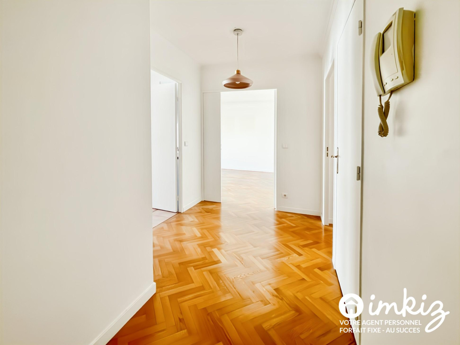 
                                                Vente
                                                 Appartement 3 pièces