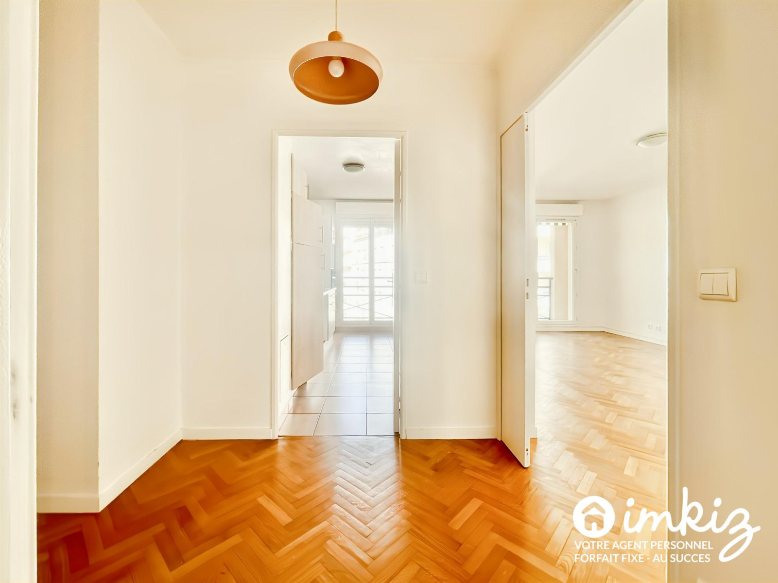 
                                                Vente
                                                 Appartement 3 pièces