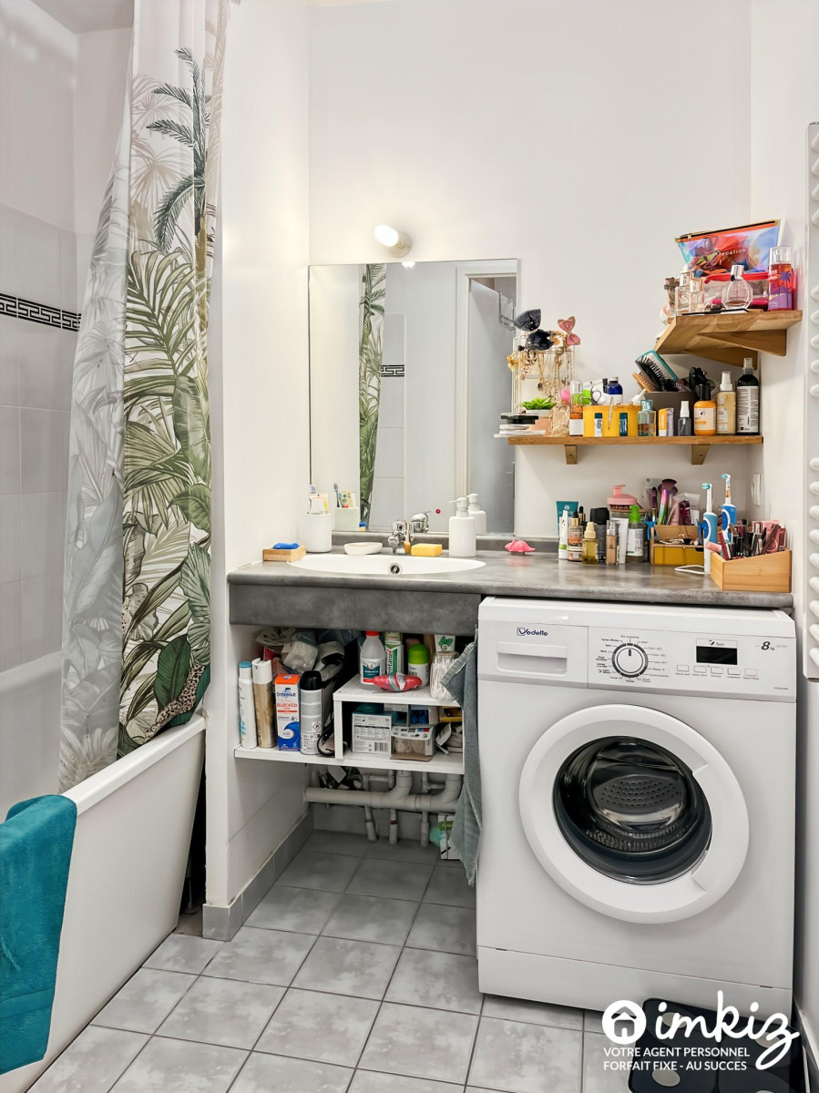 
                                                Vente
                                                 Appartement 3 pièces