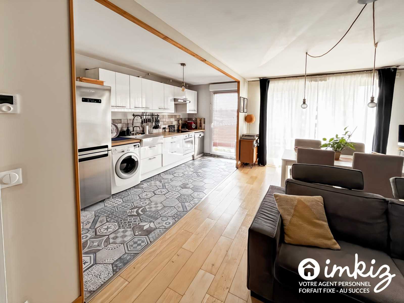 
                                                Vente
                                                 Appartement 3 pièces