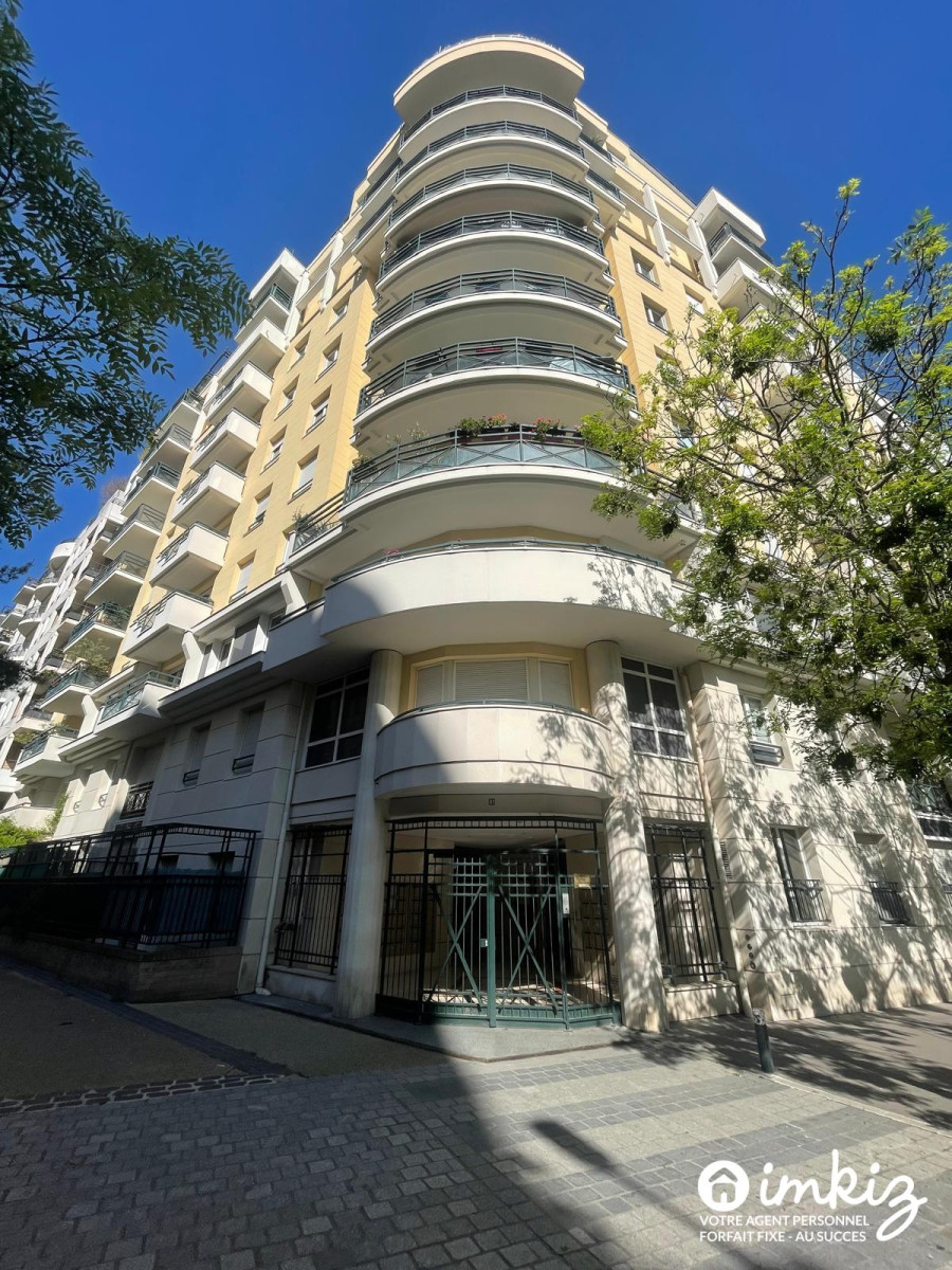 
                                                Vente
                                                 Appartement 3 pièces