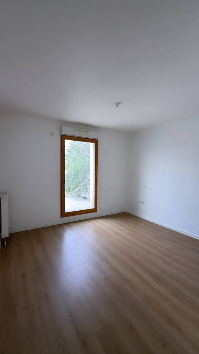 
                                                Location
                                                 Appartement 3 pièces