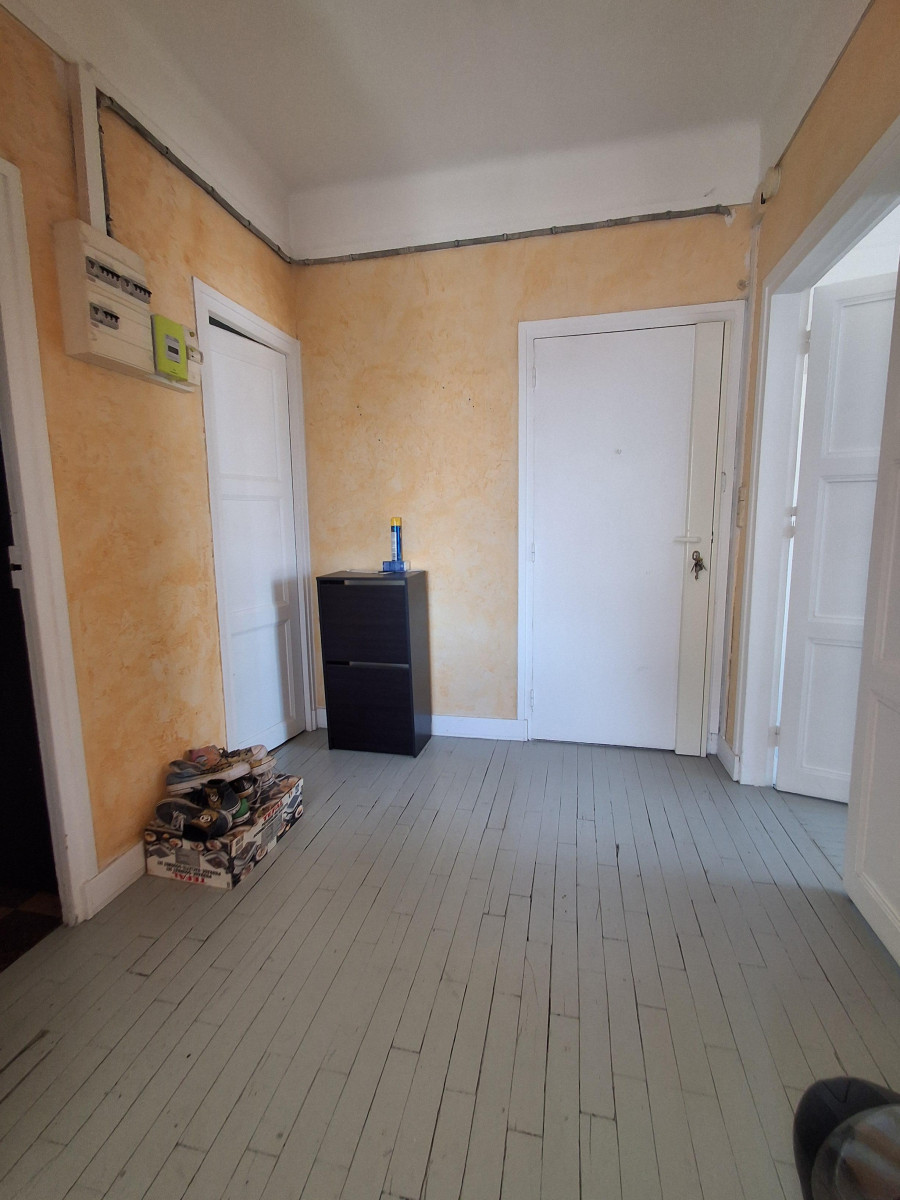 
                                                Vente
                                                 Appartement 3 pièces