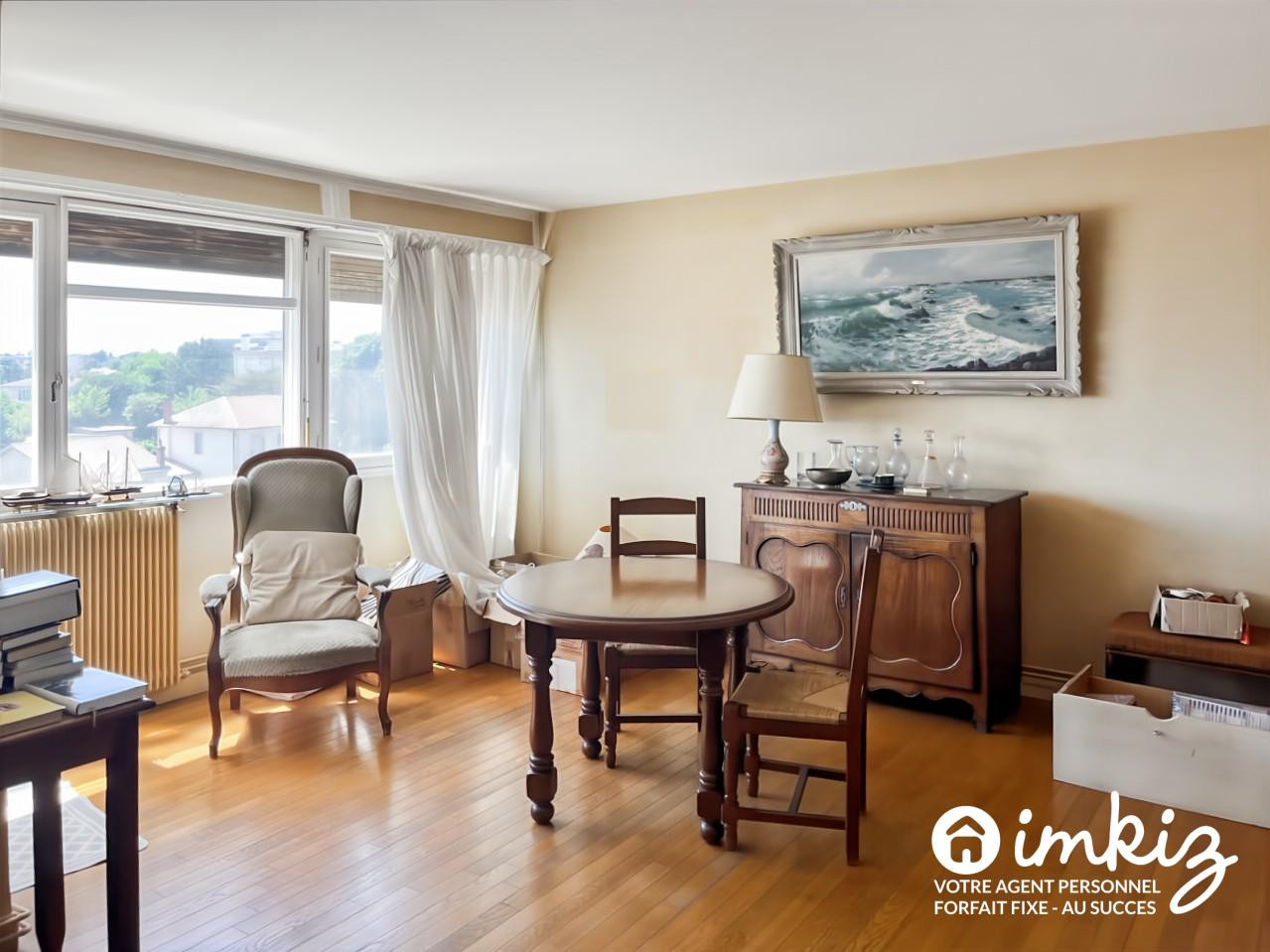 
                                                Vente
                                                 Appartement 3 pièces