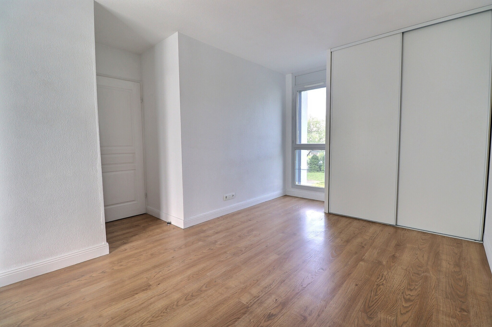
                                                Vente
                                                 Appartement 3 pièces