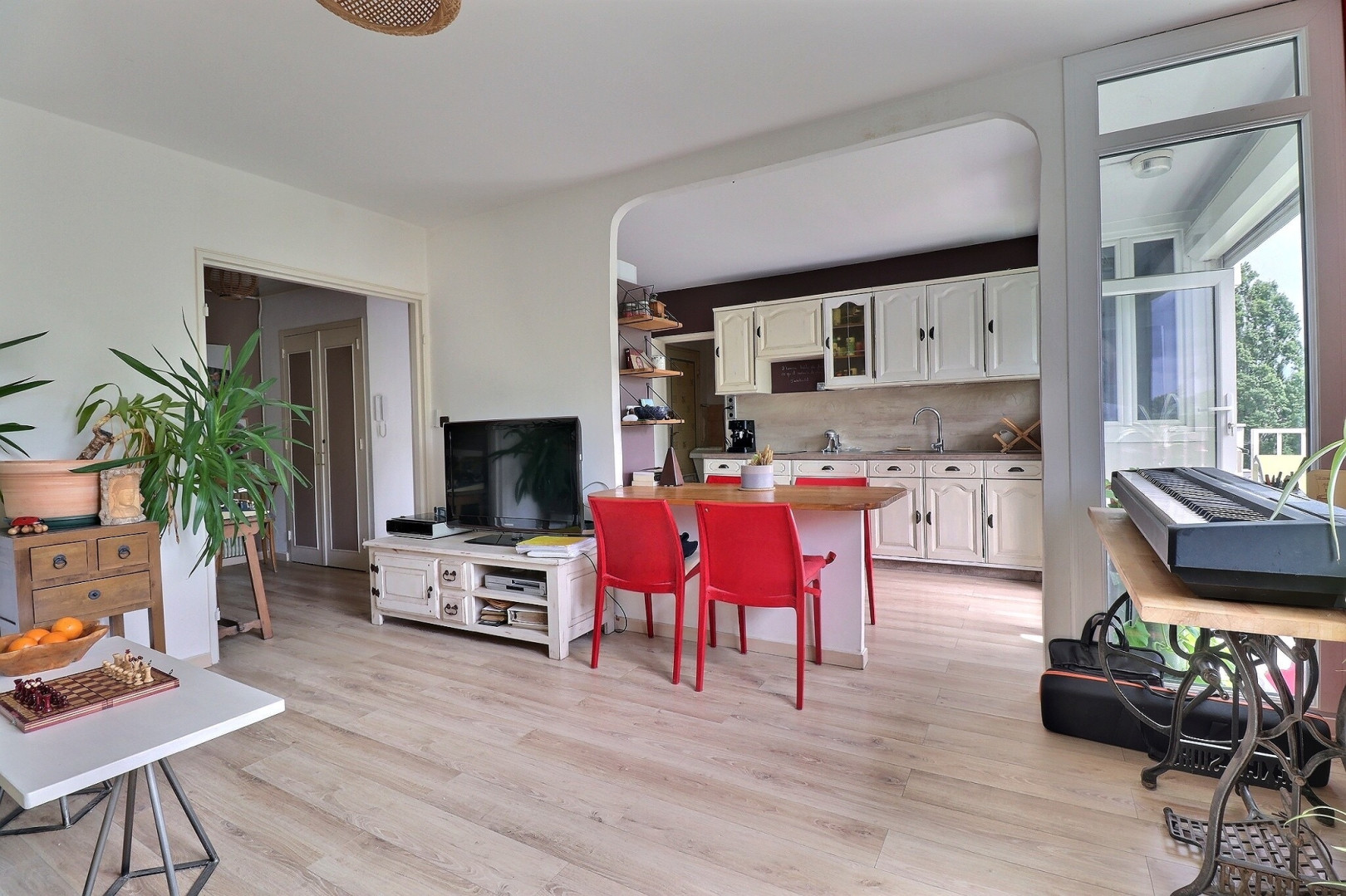 
                                                Vente
                                                 Appartement 3 pièces