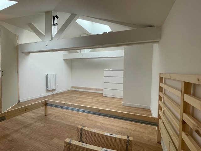 
                                                Vente
                                                 Appartement 3 pièces