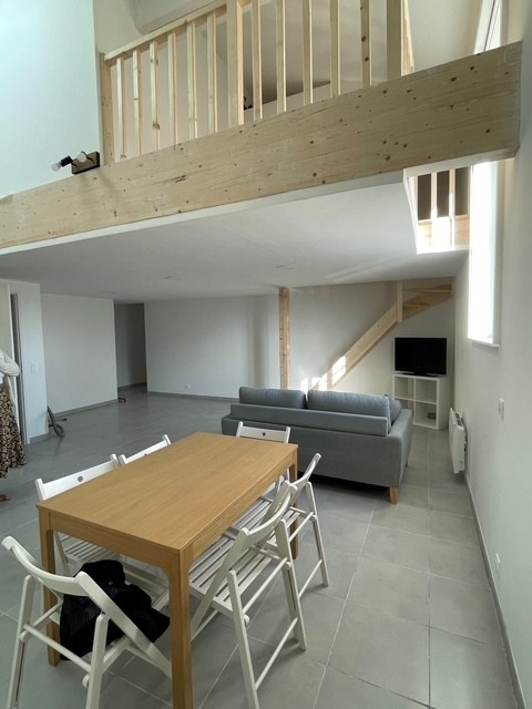 
                                                Vente
                                                 Appartement 3 pièces