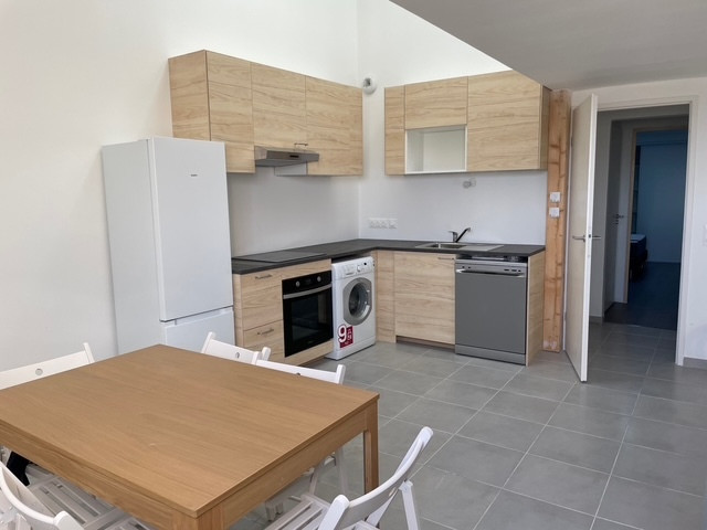 
                                                Vente
                                                 Appartement 3 pièces