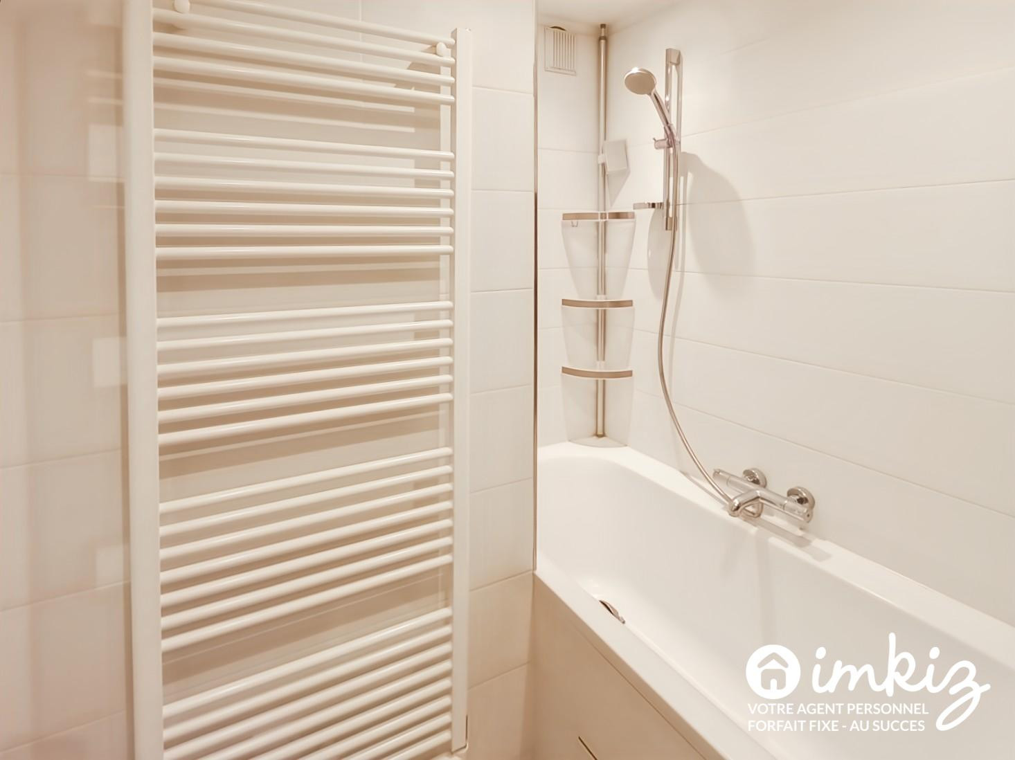 
                                                Vente
                                                 Appartement 3 pièces