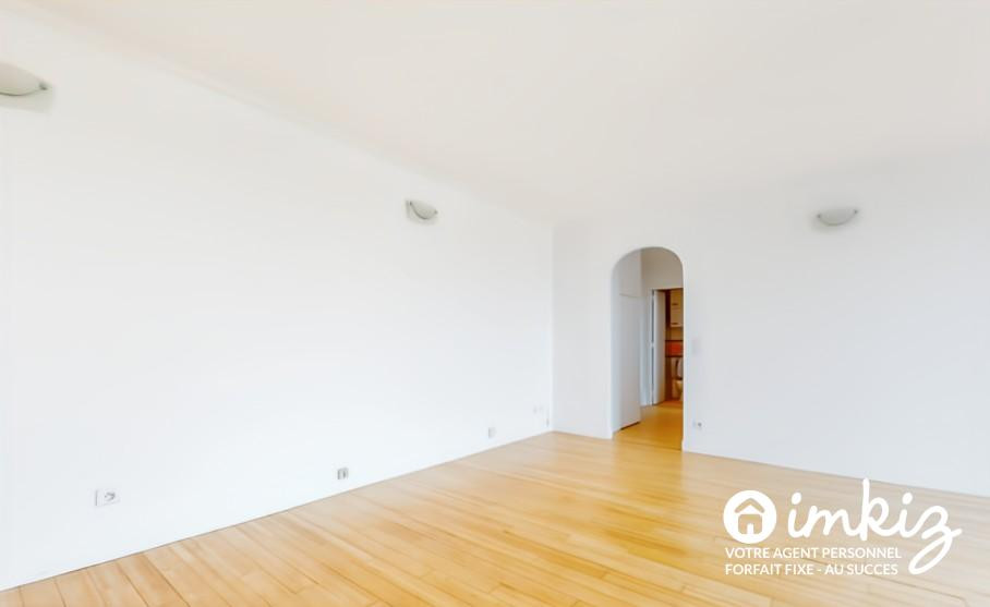 
                                                Vente
                                                 Appartement 3 pièces