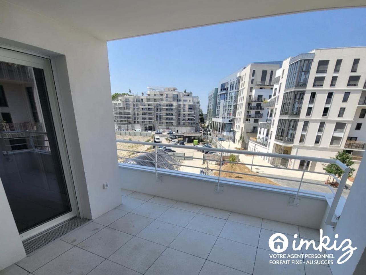 
                                                Vente
                                                 Appartement 3 pièces