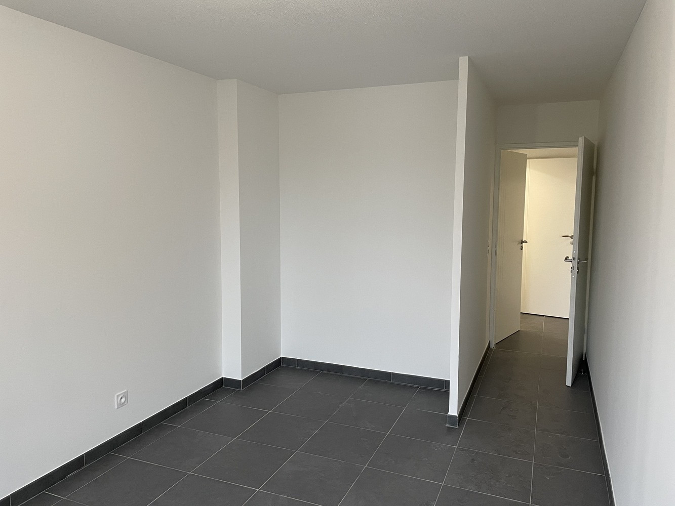 
                                                Location
                                                 Appartement 3 pièces