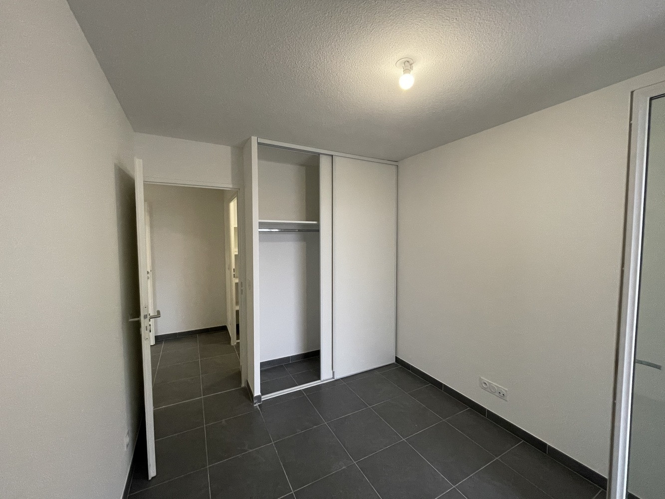 
                                                Location
                                                 Appartement 3 pièces