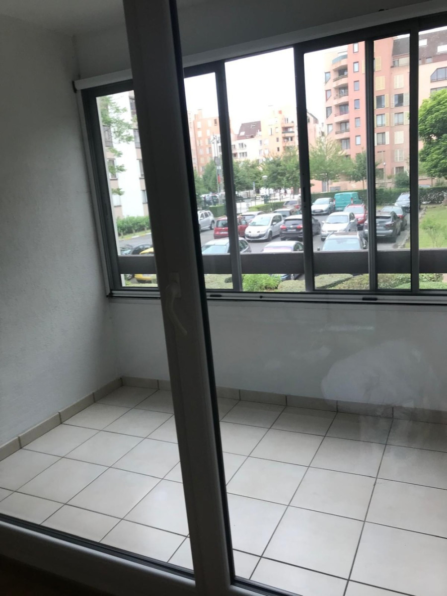 
                                                Location
                                                 Appartement 3 pièces