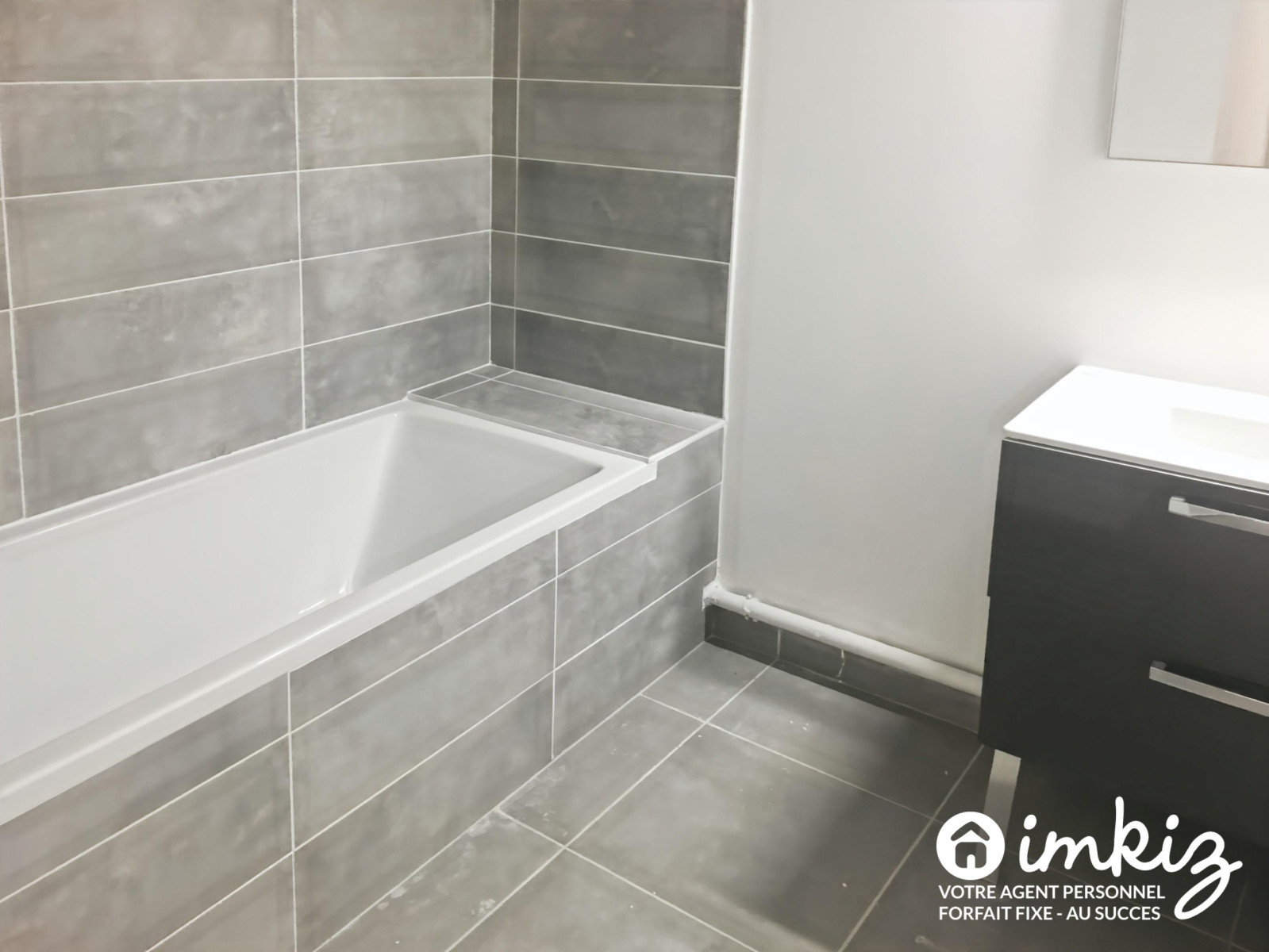 
                                                Vente
                                                 Appartement 3 pièces