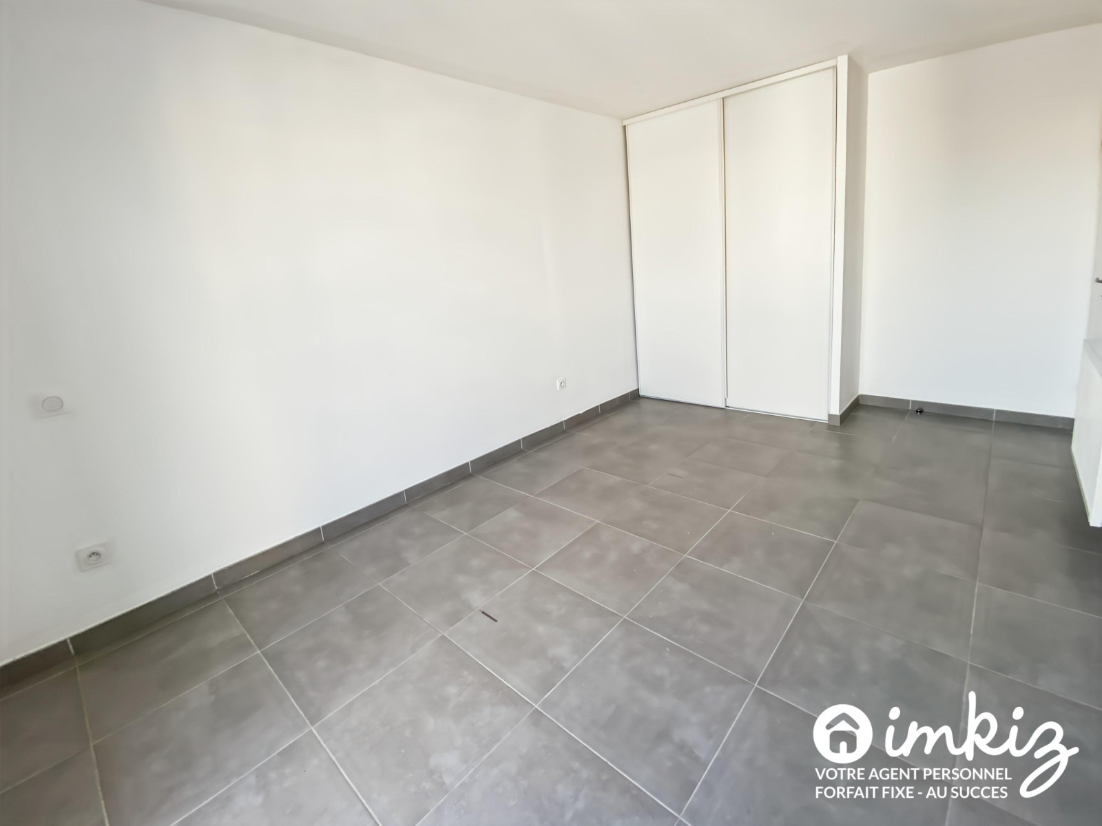 
                                                Vente
                                                 Appartement 3 pièces