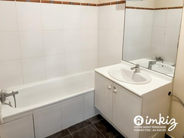 
                                                Vente
                                                 Appartement 3 pièces