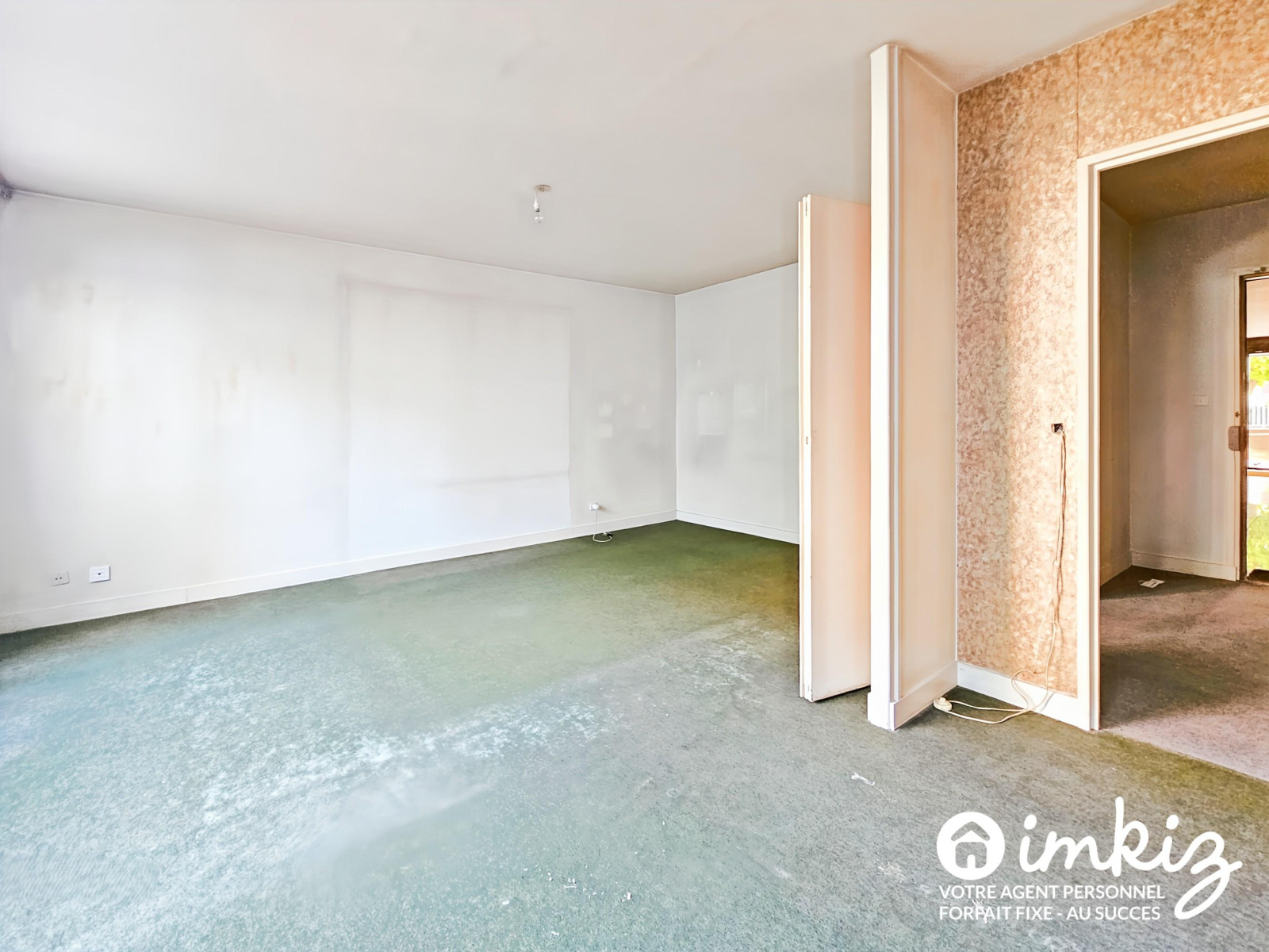 
                                                Vente
                                                 T3 - PARIS place JEANNE D ARC
