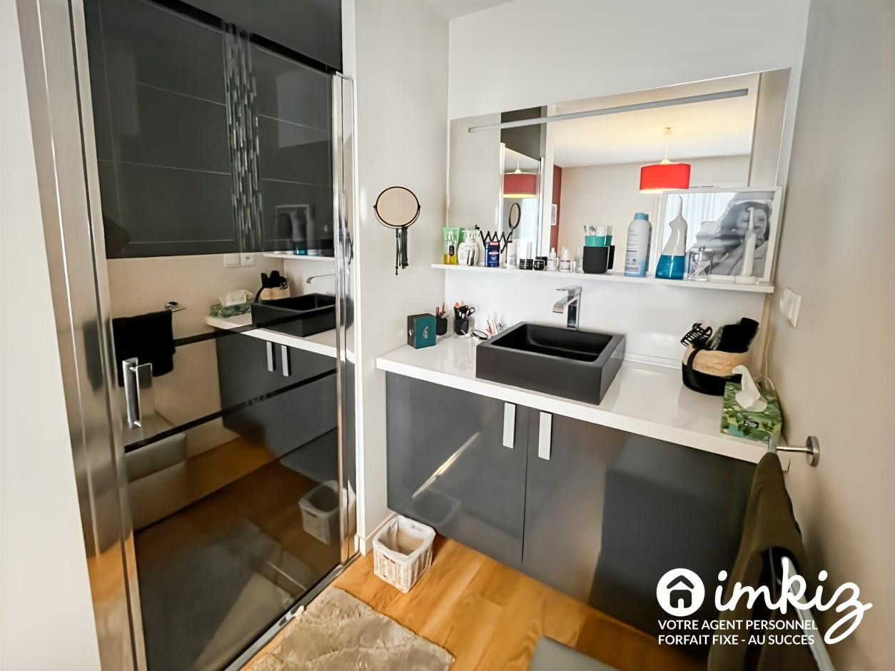 
                                                Vente
                                                 Appartement 3 pièces