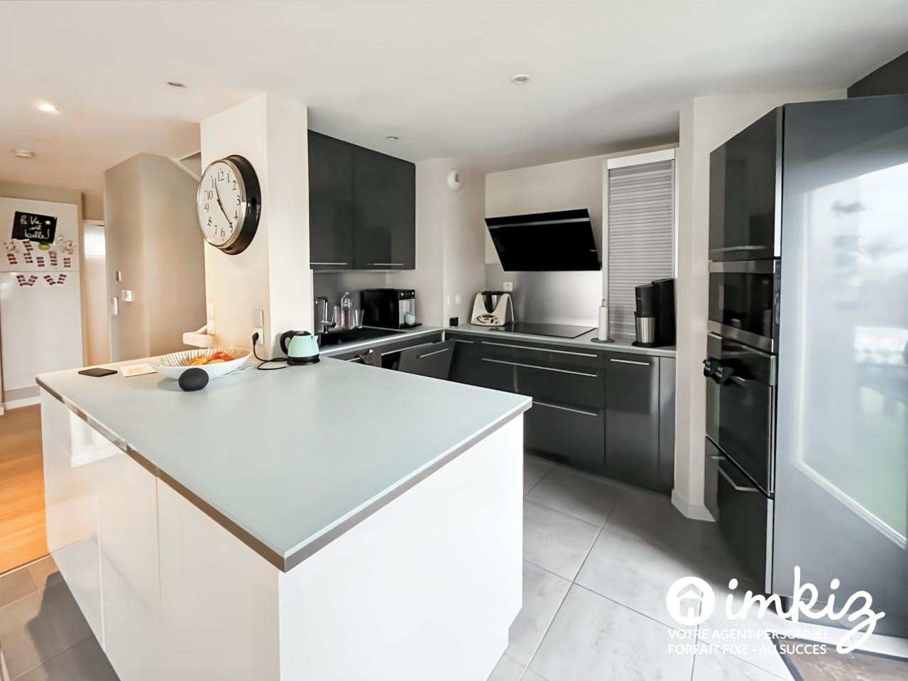 
                                                Vente
                                                 Appartement 3 pièces