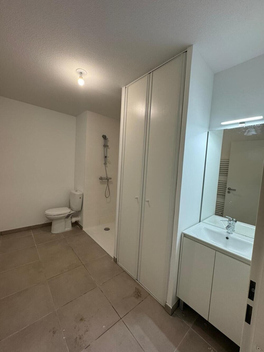 
                                                Location
                                                 Appartement 3 pièces