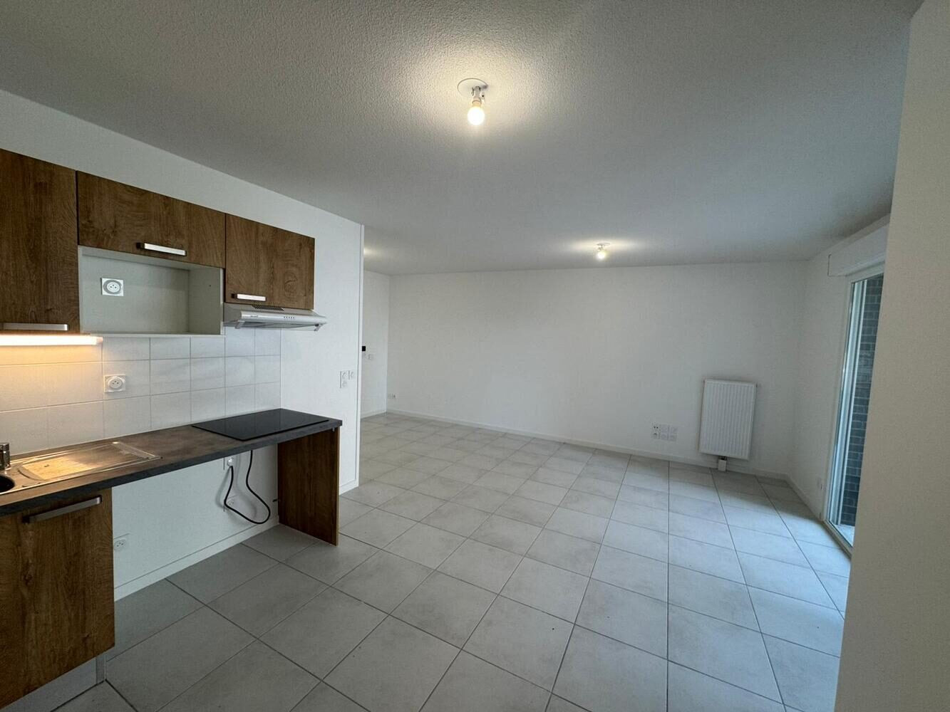 
                                                Location
                                                 Appartement 3 pièces
