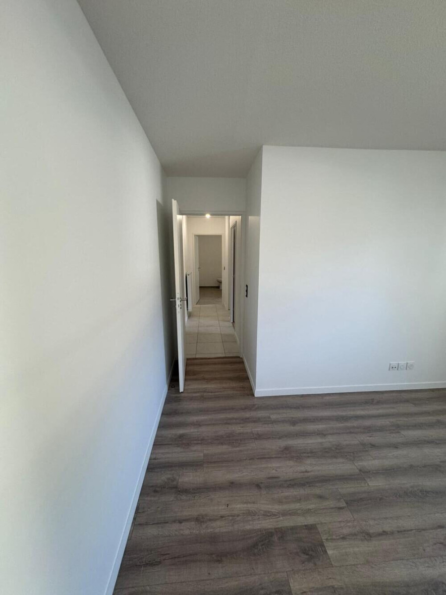 
                                                Location
                                                 Appartement 3 pièces