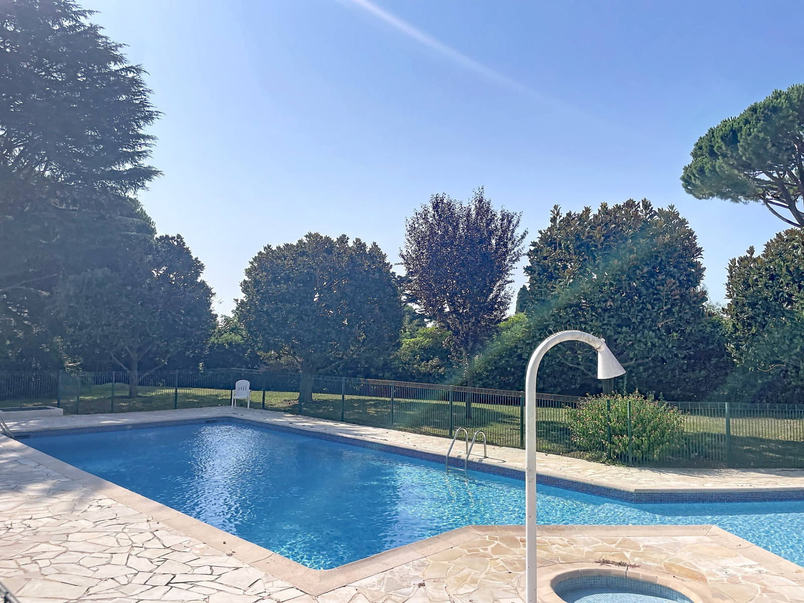 
                                                Location
                                                 Appartement  - 3 pièces  - 73.88 m²