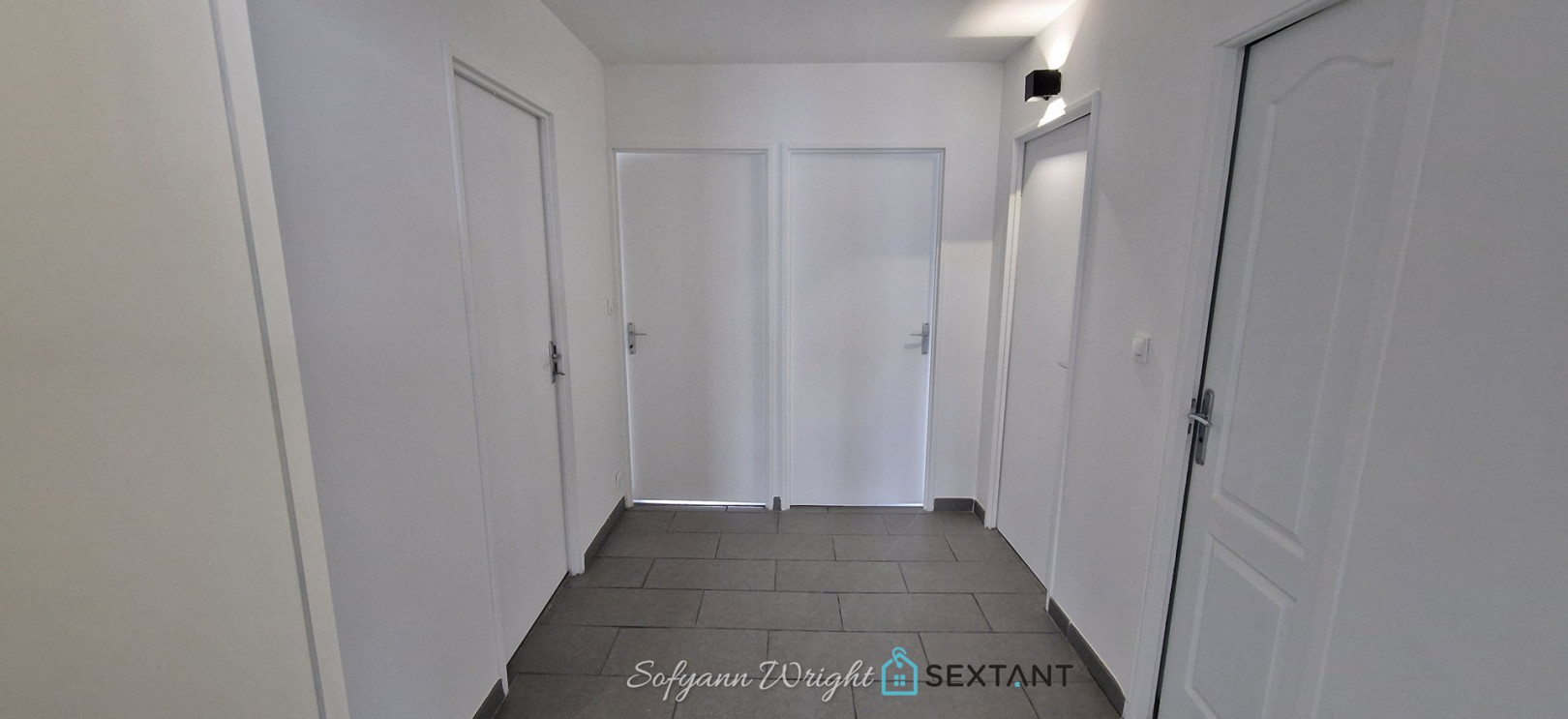 
                                                Vente
                                                 Appartement 3 pièces 74 m2 NOISY LE GRAND