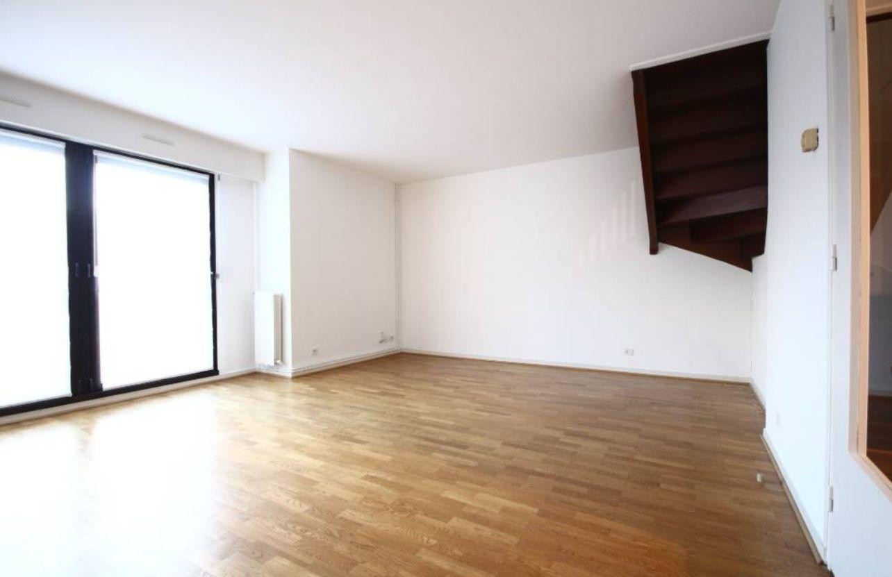 
                                                Location
                                                 Appartement 3 pièces 76 m2