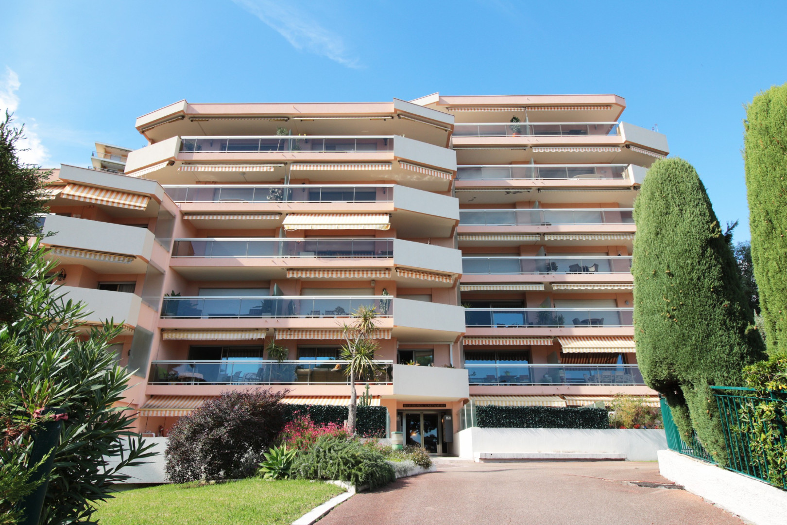 
                                                Vente
                                                 Appartement  - 3 pièces  - 90.0 m²