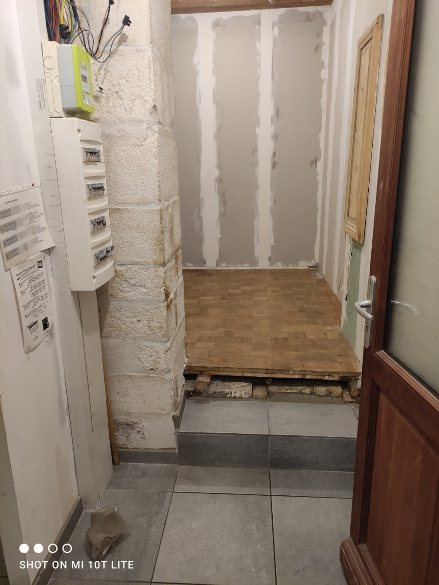 
                                                Vente
                                                 APPARTEMENT 3 PIECES - 91M2