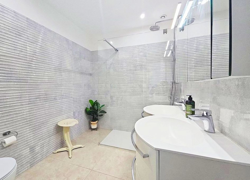 
                                                Vente
                                                 Appartement  - 3 pièces  - 97.0 m²